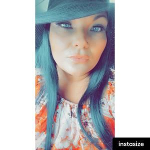 Meet your Posher, Nina